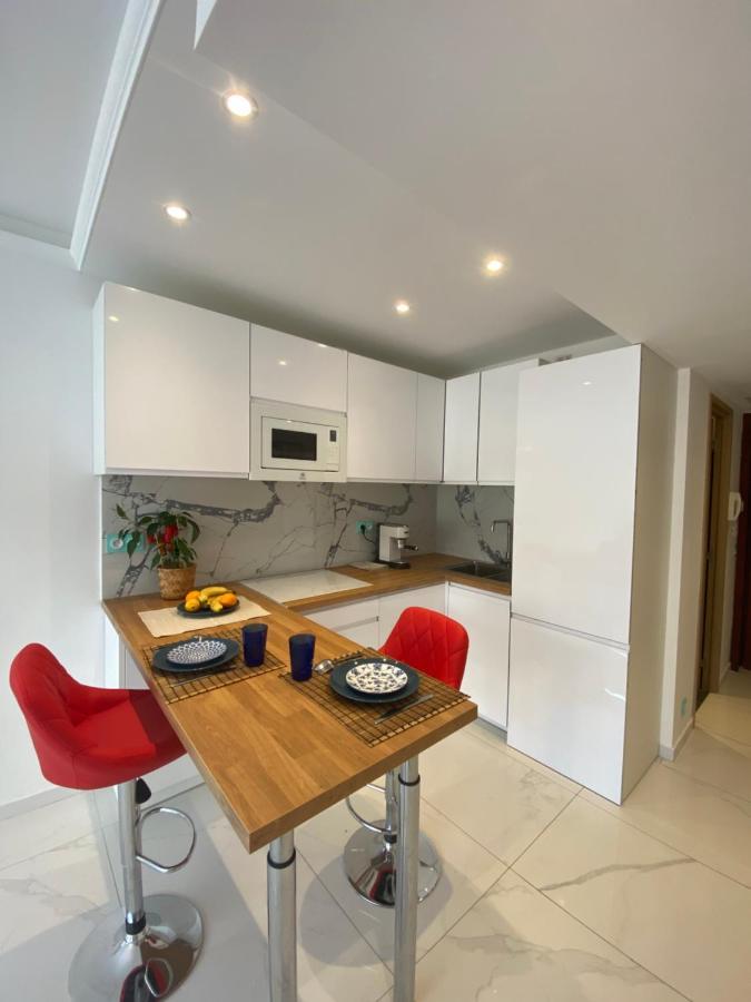 Le Royal, Spacious Seaside Apartment Rooftop And Pool Νίκαια Εξωτερικό φωτογραφία